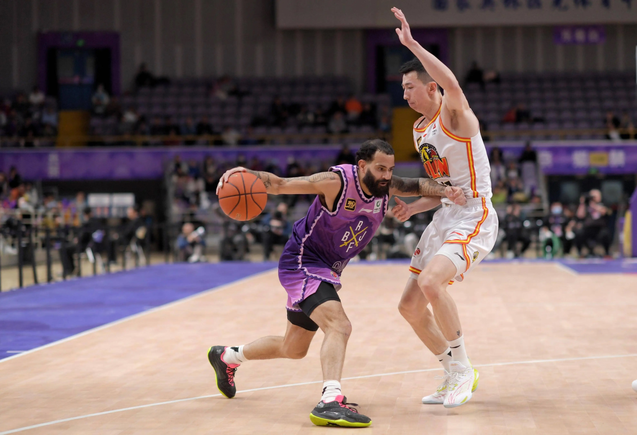 lck竞猜比赛 -欧超杯冲刺阶段走向成谜，山东男篮绝杀压哨，底气十足，训练强度明显提升 