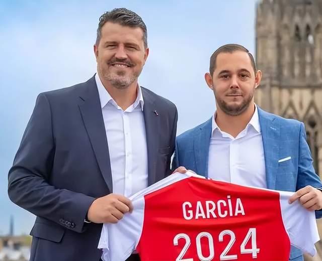 包含上海海港内部会议纪要流出：加时末段更衣室发声；法甲使命明确；控场能力受关注的词条