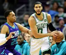 包含刚刚！塔图姆爆冷击败快船夏洛特黄蜂围绕NBA季后赛外线爆发，今晨莱比锡伤情更新——足总杯节点到来的词条